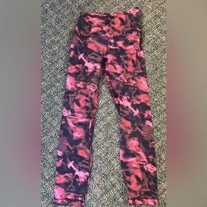 Lululemon pink and black cropped Align leggings